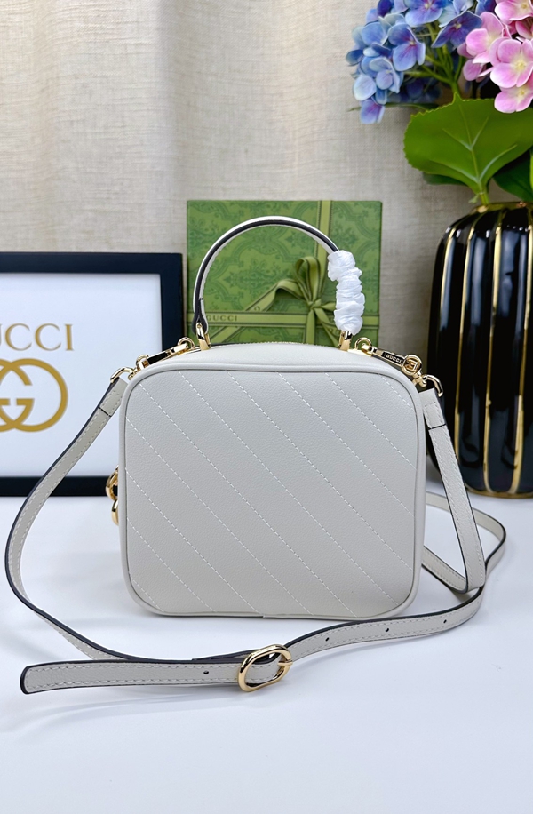 激安グッチバッグコピー内部構造